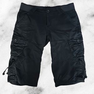 Union bay cargo shorts deep black color with extra pockets